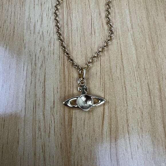 NEW Vivienne Westwood Mini bas relief pendant Gold - Picture 6 of 9